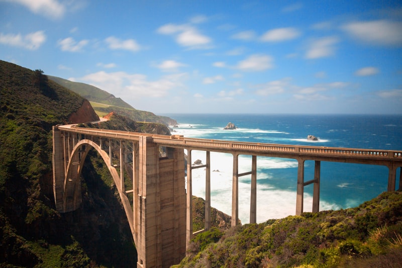Bixby Bridge en Big Sur en Costa Oeste USA