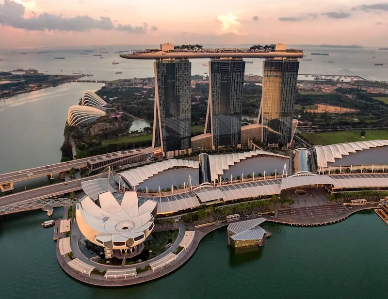 Marina Bay Sands al atardecer en Singapur