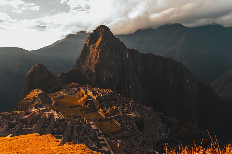 Machu Picchu entre nubes