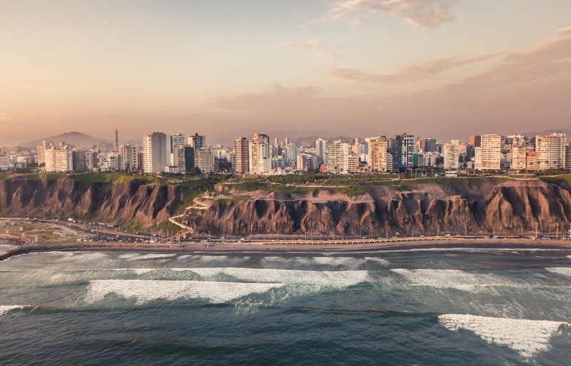 Costa de Lima en Perú