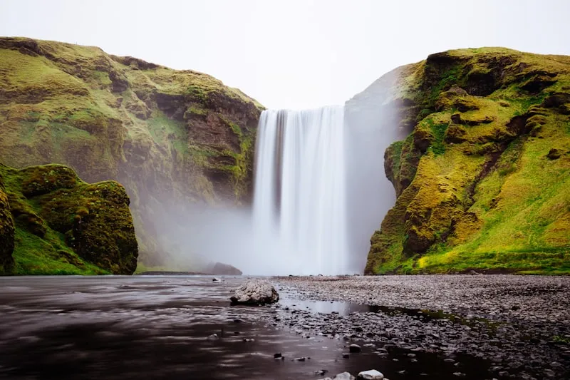 Cascada Seljalandsfoss en Islandia