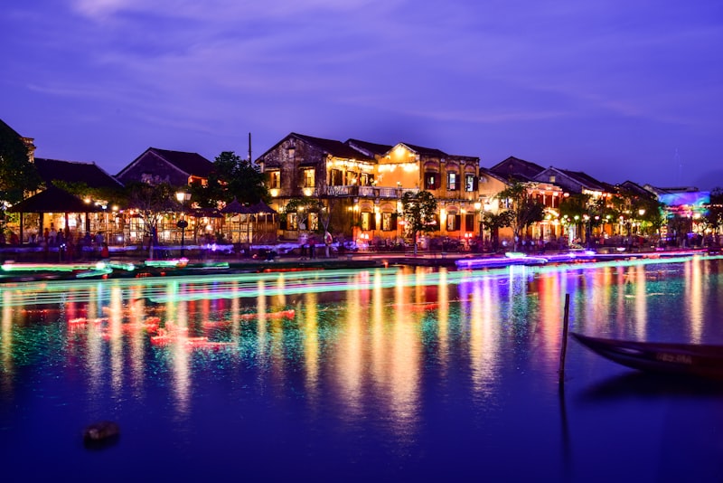 Casas frente al río en Hoi An en Vietnam