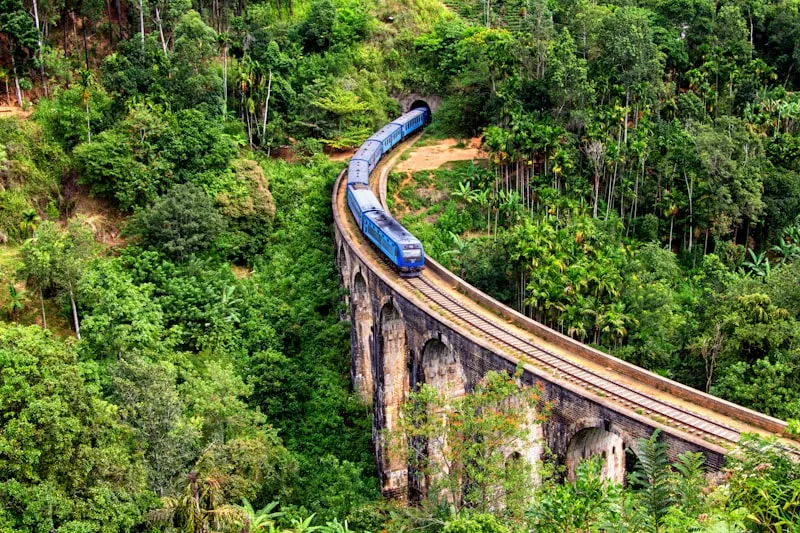 Tren azul en Sri Lanka