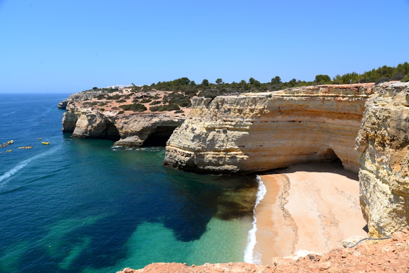 Acantilados del Algarve en Portugal