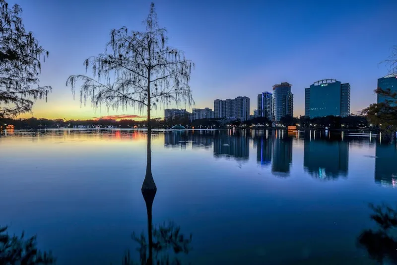 Orlando de noche en Florida