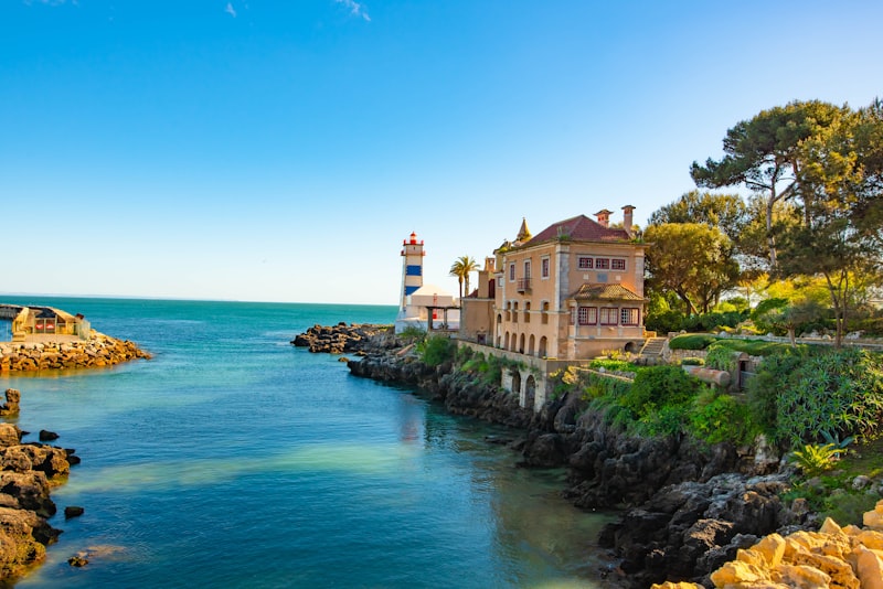 Cascais junto al mar en Portugal