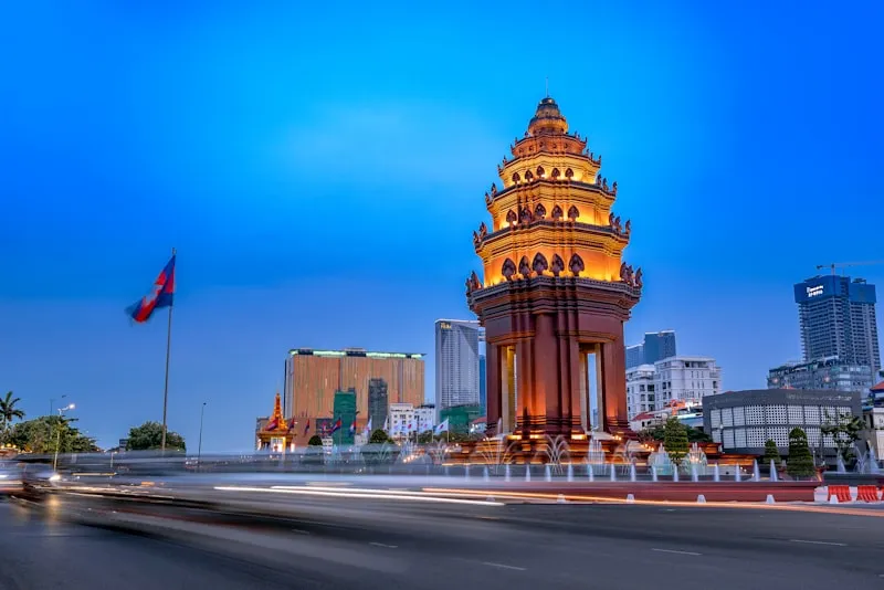 Torre del reloj de Phnom Penh en Camboya