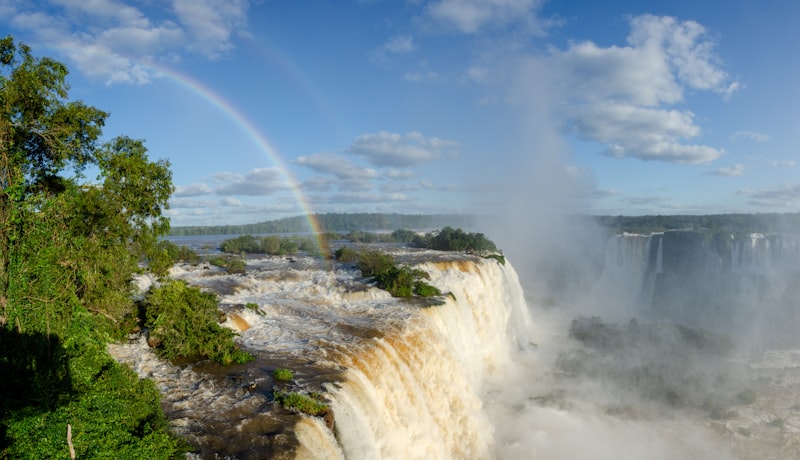 Iguazú con arcoíris en Argentina