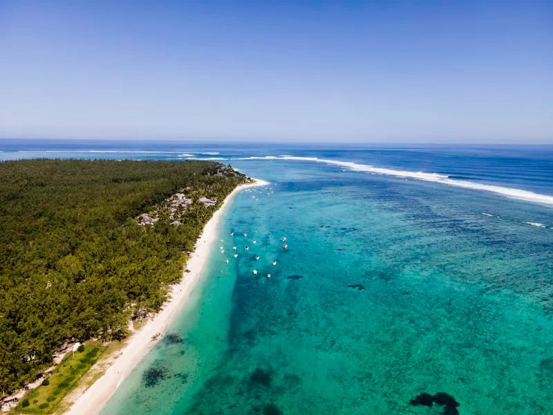 Vista aérea de playa en Mauricio
