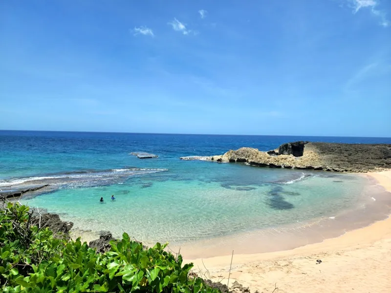 Playa con aguas cristalinas en Mauricio