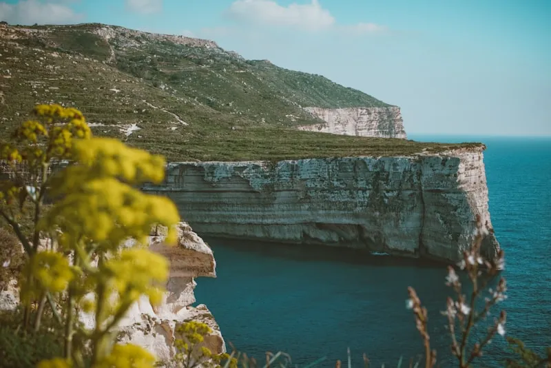 Acantilado con vista al mar en Malta